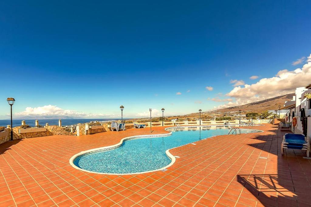 The swimming pool at or close to Duplex Penthouse Panoramic Del Atlantico