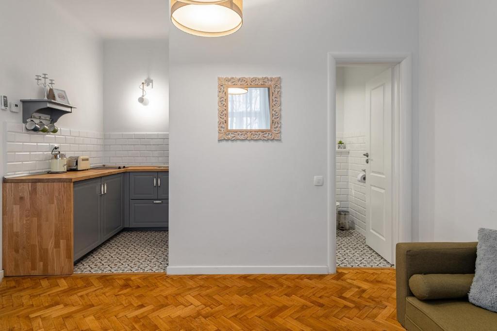 ALBERT RESIDENCE Historical City Center Aparthotel Book 3 nights and stay one for free in November - Resim 35