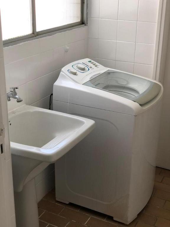  Lindo Apartamento vista para o mar 50m da Praia