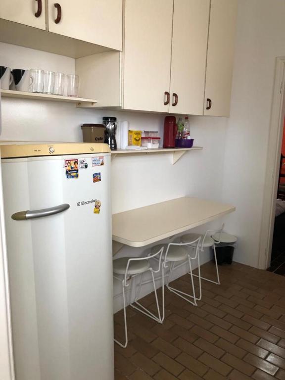  Lindo Apartamento vista para o mar 50m da Praia