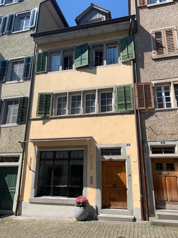 Budova, kde se apartmán nachází