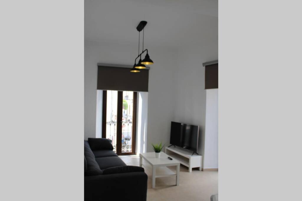 TV a/nebo společenská místnost v ubytování Apartamento centro Lorenzo Borrego