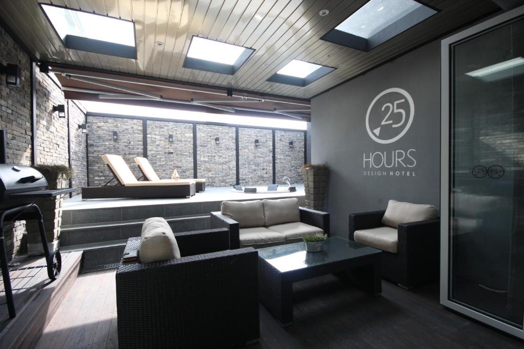 Posezení v ubytování Hotel 25 Seomyeon