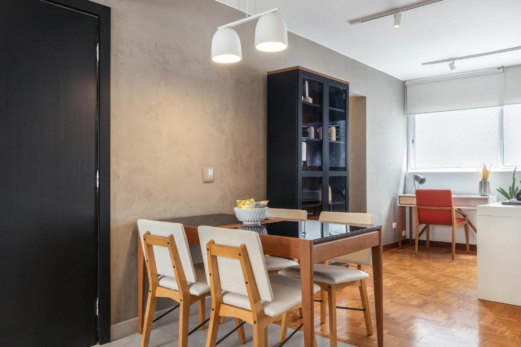  Apartamento amplo 2 quartos e garagem - Jardins