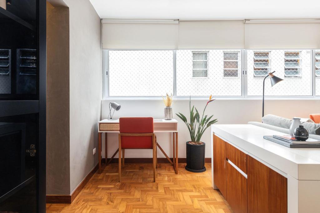  Apartamento amplo 2 quartos e garagem - Jardins