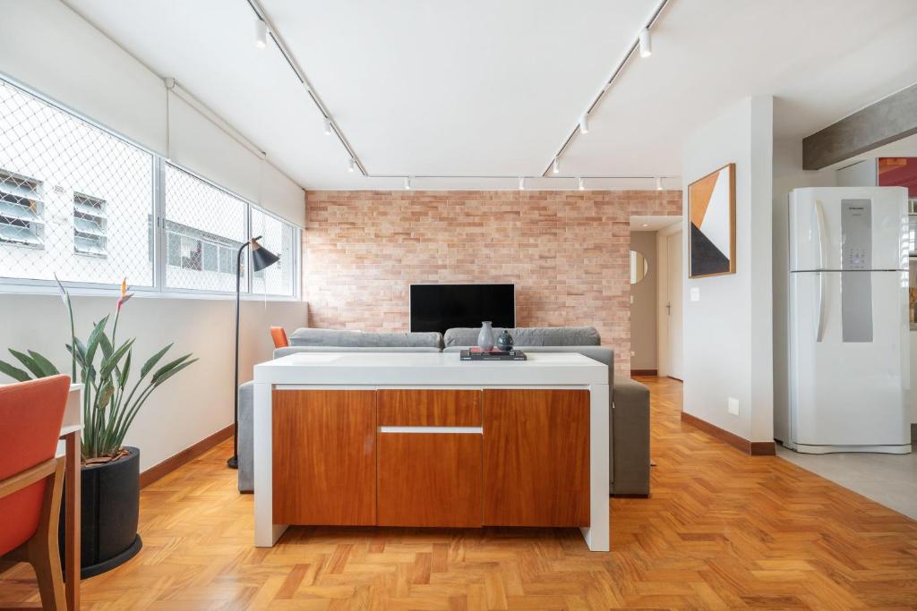  Apartamento amplo 2 quartos e garagem - Jardins