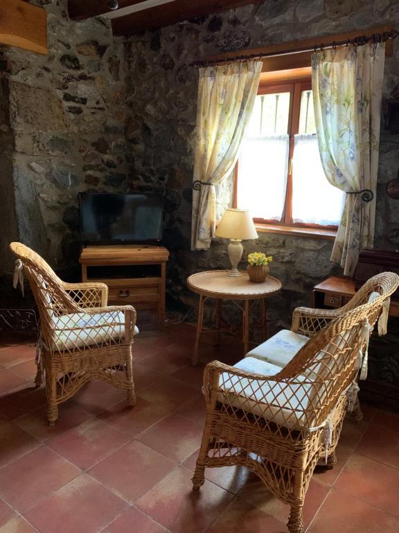 TV a/nebo společenská místnost v ubytování Agroturismo Urresti