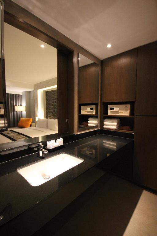 Season Five Hotel - Resim 29