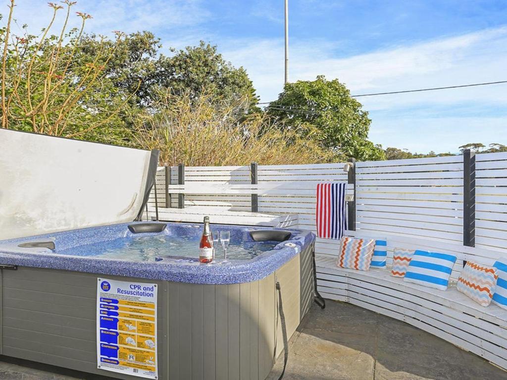 Kendalls Beach House - Holiday Home