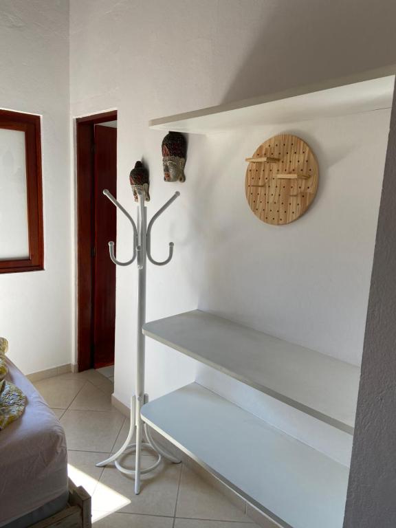  Casa em condomínio próximo ao centrinho e a praia.