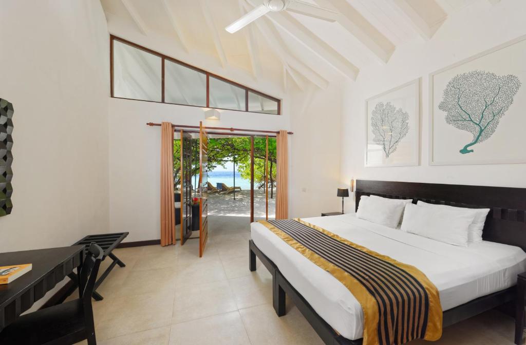 Embudu Village Maldives - View 3