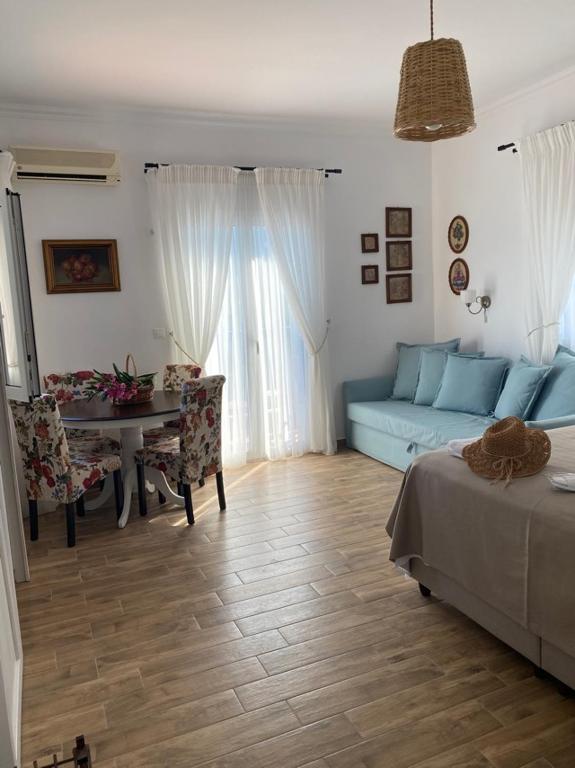 Część wypoczynkowa w obiekcie Reginas Apartments