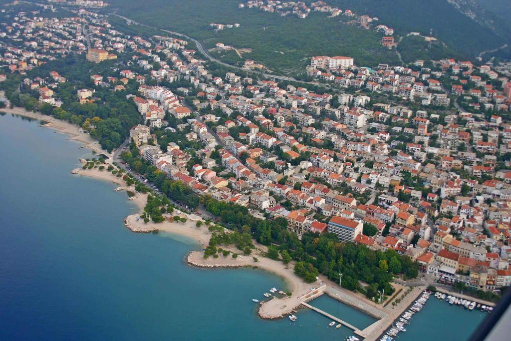 Fotografie z fotogalerie ubytování Apartment in Crikvenica 13737 v destinaci Crikvenica