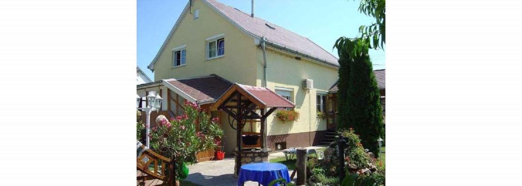Kép Apartments in Balatonvilagos/Balaton 26340 szállásáról Balatonvilágoson a galériában