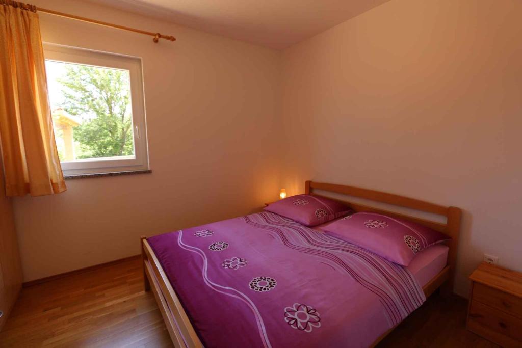 Posteľ alebo postele v izbe v ubytovaní Apartment in Silo/Insel Krk 13582