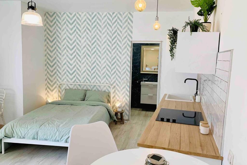 Roof Top City Center Studio BY NAMASTE ELITE