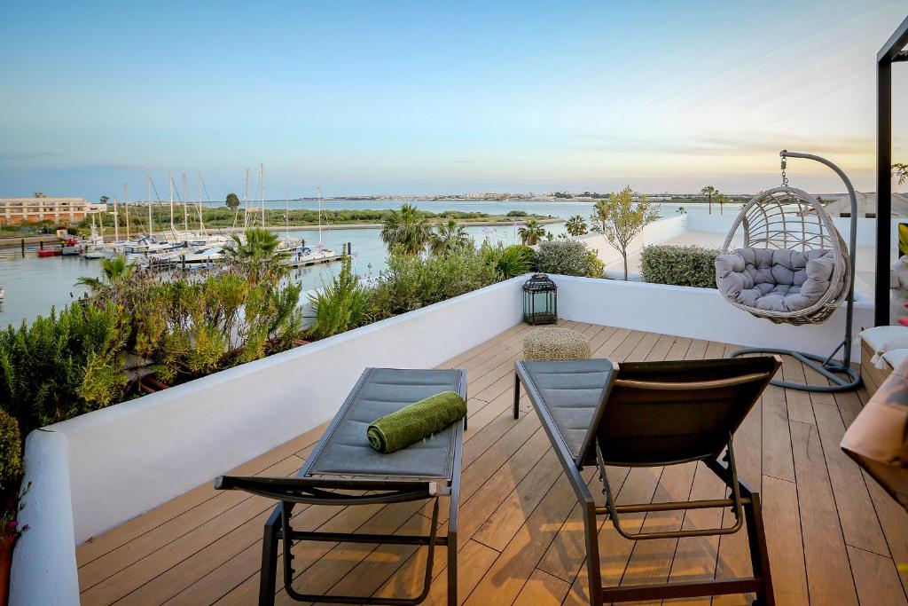 A balcony or terrace at DONDE DUERME EL GUADIANA