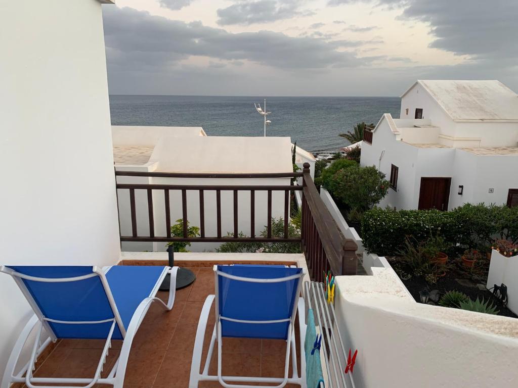 Pequeño Paraíso Lanzarote, modernes Ferienhaus am Meer für 4 ...