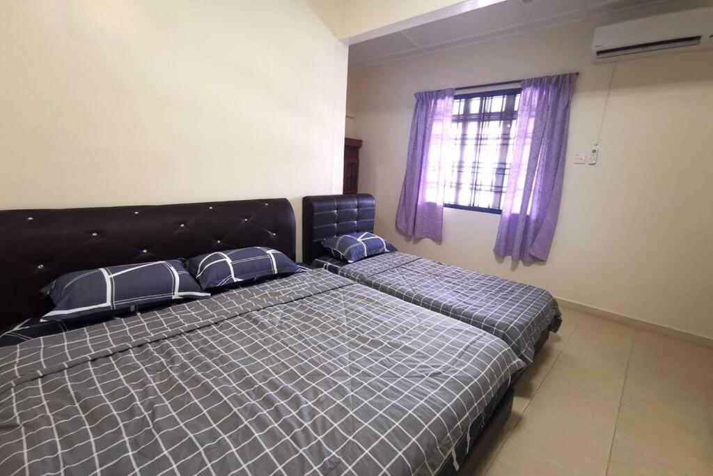 Легло или легла в стая в Mersing Fun Beach Home Services