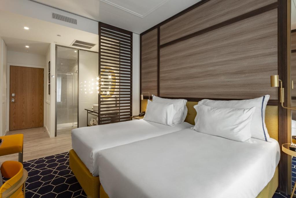 Pestana CR7 Gran Vía Madrid - Resim 19