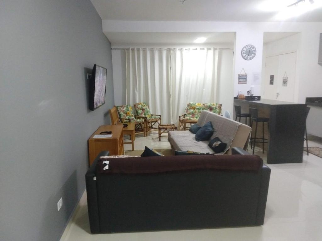  Casa nova 3 Suítes frente a praia de Massaguaçu Caraguatatuba