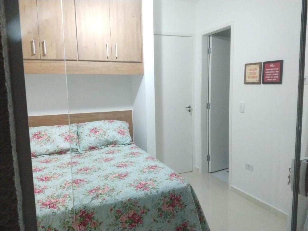  Casa nova 3 Suítes frente a praia de Massaguaçu Caraguatatuba