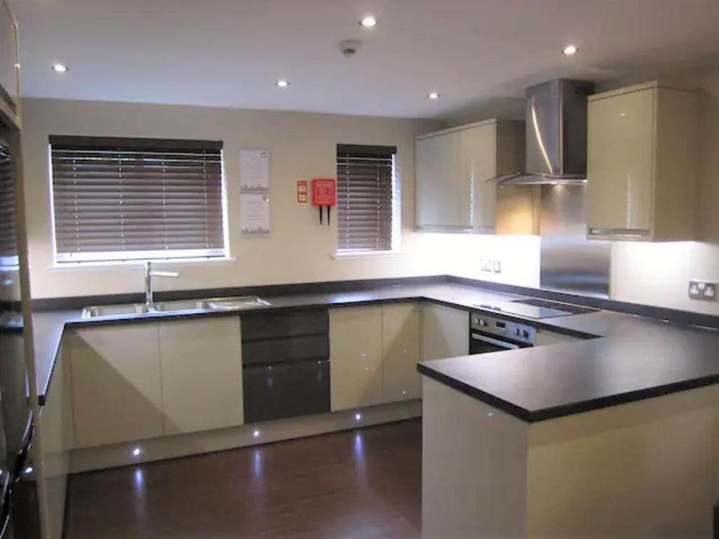 The Wharf Residence - Quiet Privacy And Plenty Of Space