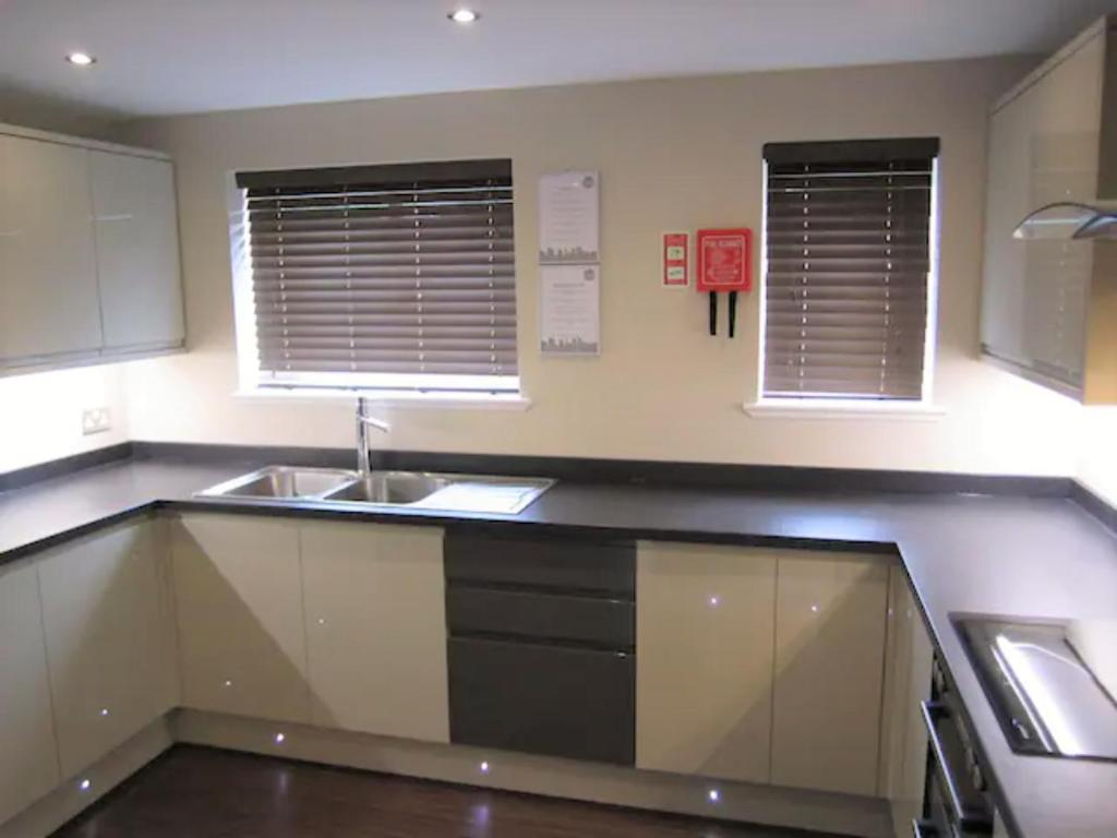 The Wharf Residence - Quiet Privacy And Plenty Of Space