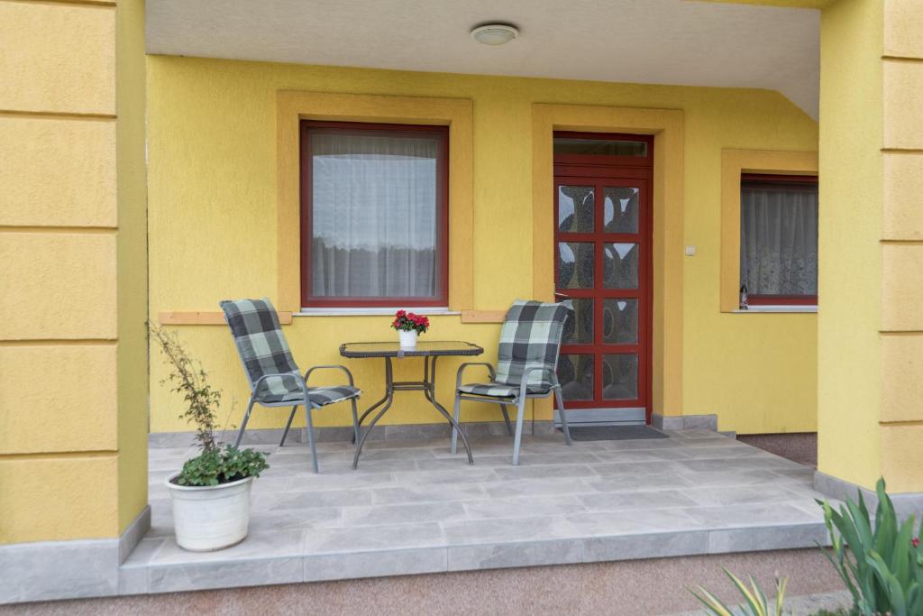 Balkón nebo terasa v ubytování Nemes Apartmanház