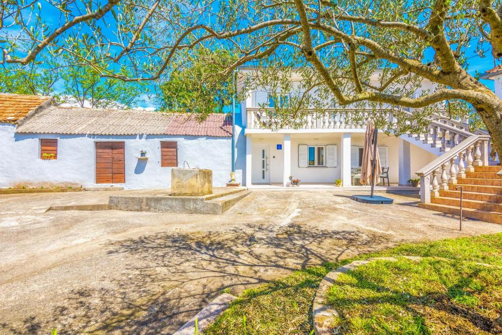 Guest house Marla