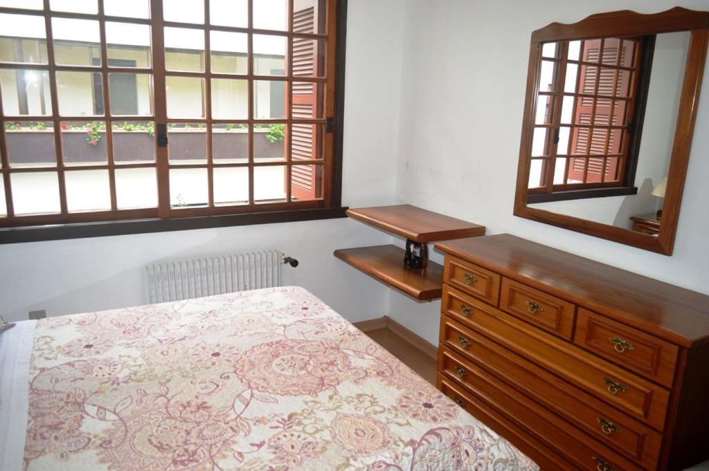 Apartamento a 3 quadras da Rua Coberta  Apartamento a 3 quadras da Rua Coberta