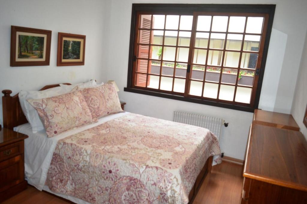 Apartamento a 3 quadras da Rua Coberta  Apartamento a 3 quadras da Rua Coberta