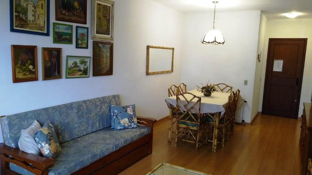 Apartamento a 3 quadras da Rua Coberta  Apartamento a 3 quadras da Rua Coberta