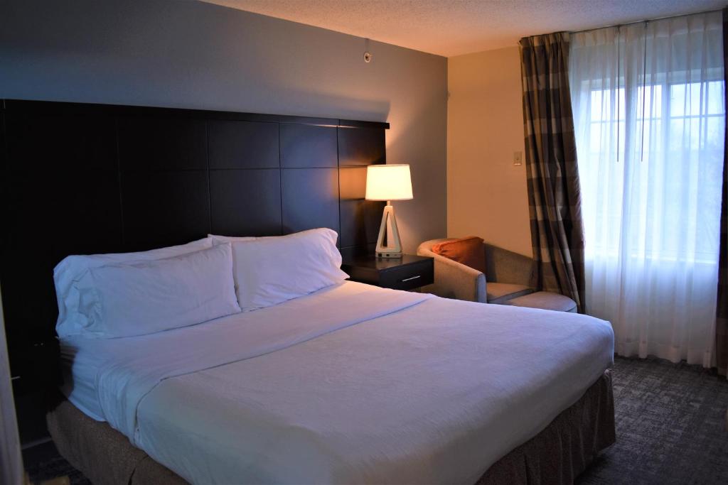Staybridge Suites Cranbury - South Brunswick by IHG photo