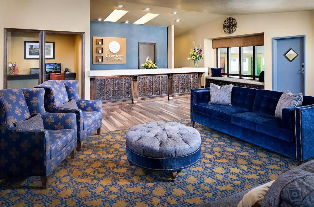 Posezení v ubytování Comfort Inn & Suites Ashland