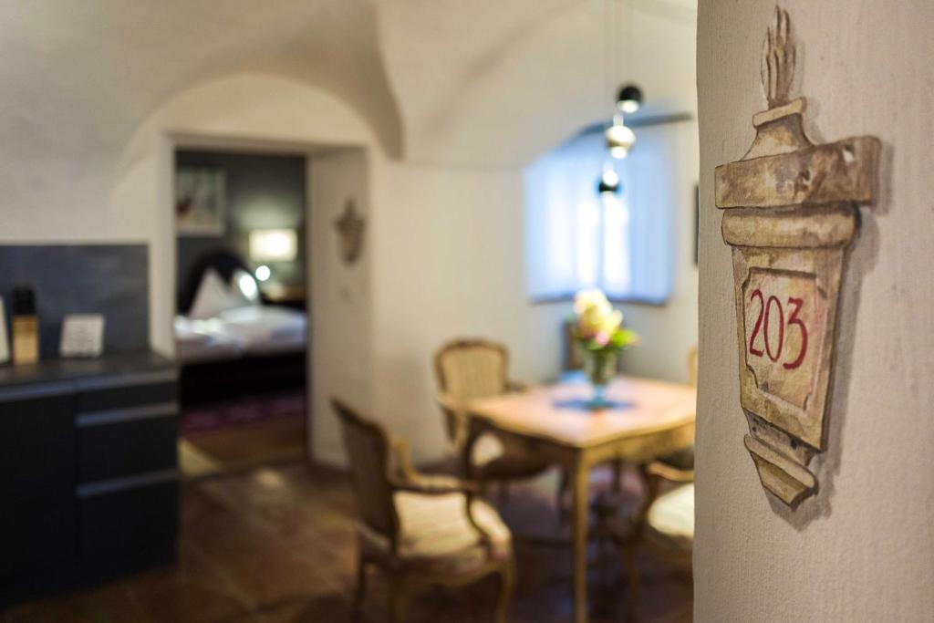 Altstadt Hotel Stadtkrug - Resim 43