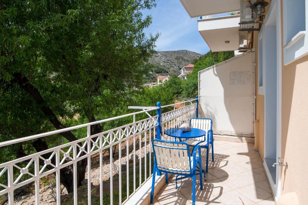 Balkon lub taras w obiekcie SEA VIEW RETREAT STUDIO IN AGIOS KONSTANTINOS!