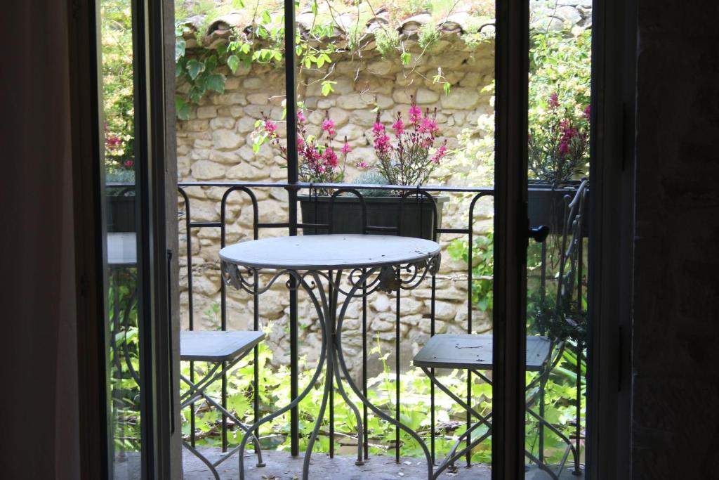 Balkón nebo terasa v ubytování LE PATIO