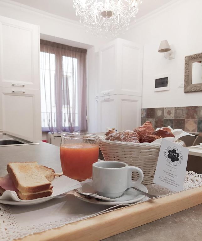 Jedlo v ubytovaní bed & breakfast alebo blízkom okolí