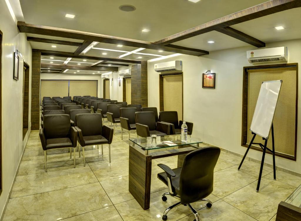 Konferenční prostory v ubytování Hotel Aaram Orchard