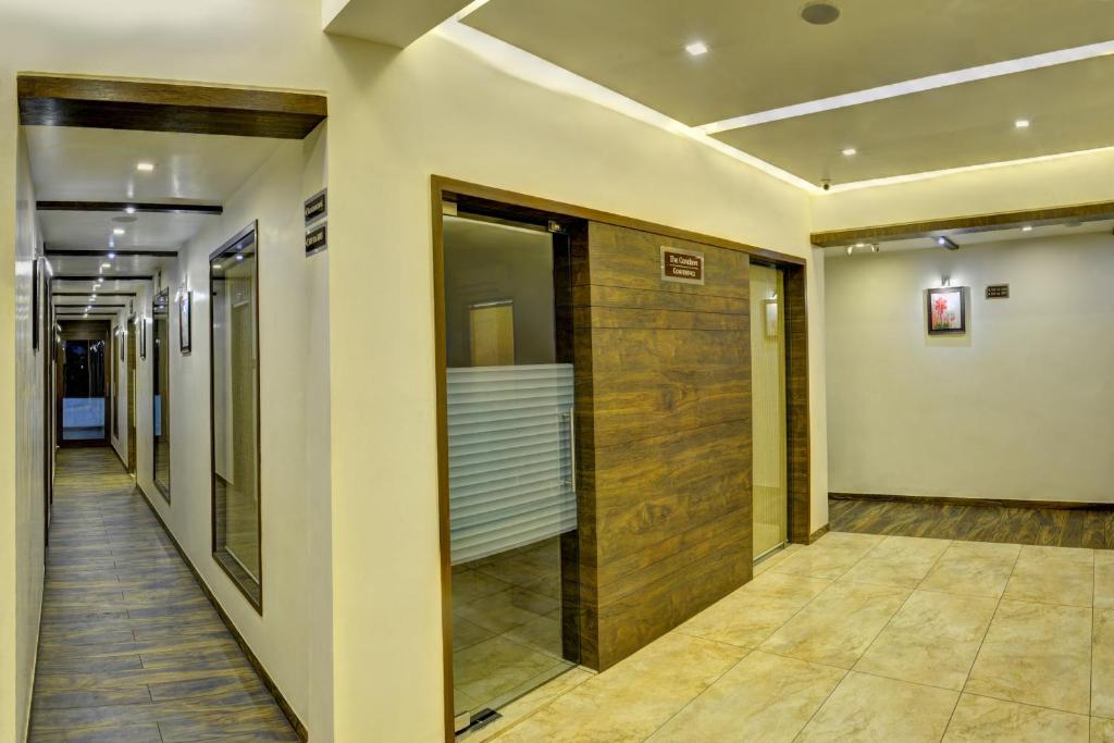 Fotografie z fotogalerie ubytování Hotel Aaram Orchard v destinaci Ahmadábád