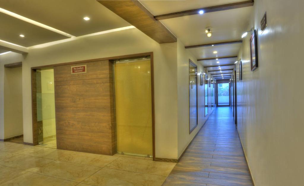 Fotografie z fotogalerie ubytování Hotel Aaram Orchard v destinaci Ahmadábád