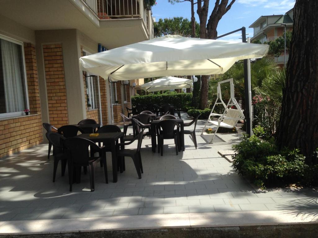 Patio nebo venkovní prostory v ubytování Hotel Primula