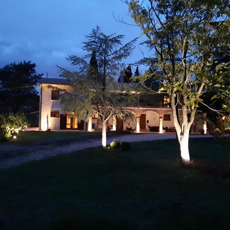 Zahrada ubytování Casale Ziarelli