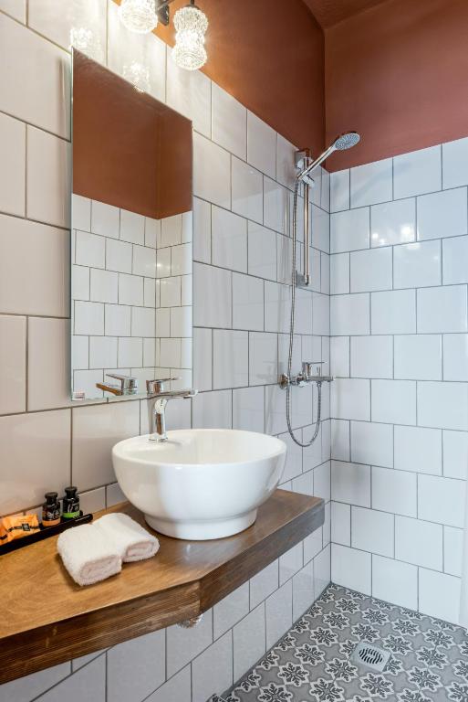 Paeonia Arachova - 12