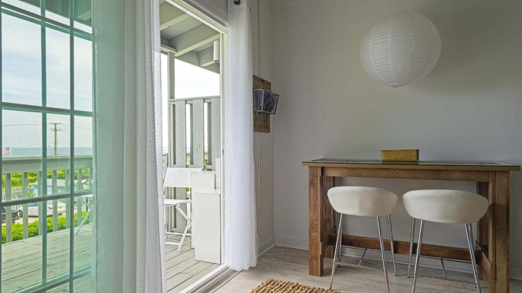 Beach Plum Resort - Studio