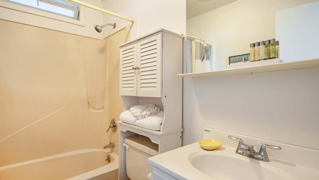Beach Plum Resort - Studio