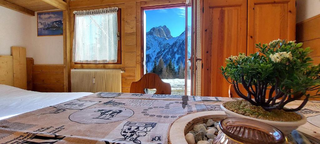 Nespecifikovaný výhled na hory nebo výhled na hory při pohledu z apartmánu