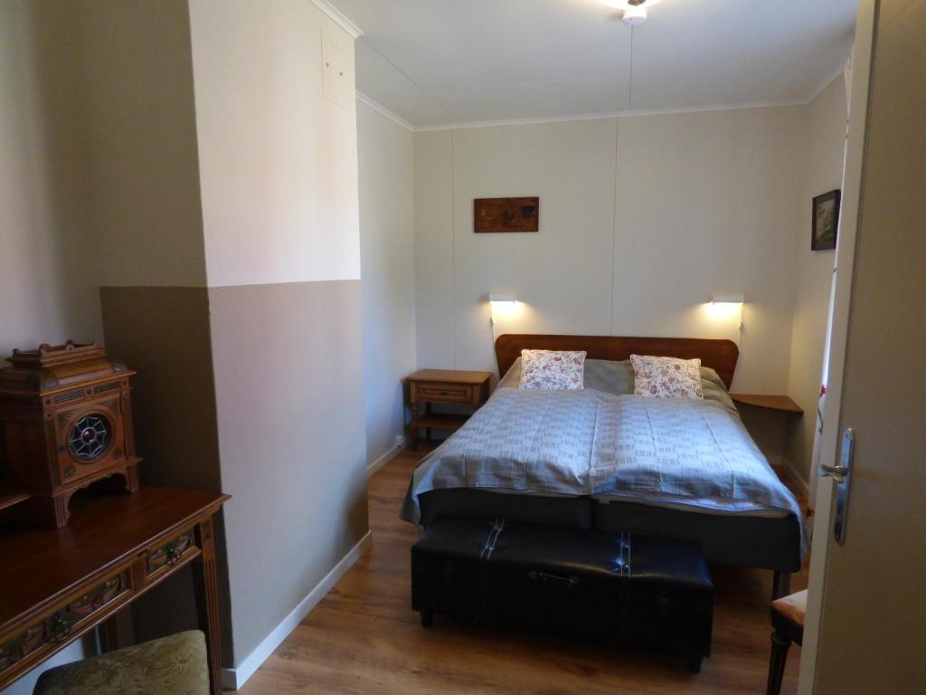 Postel nebo postele na pokoji v ubytování Nya Skogsgården Hostel