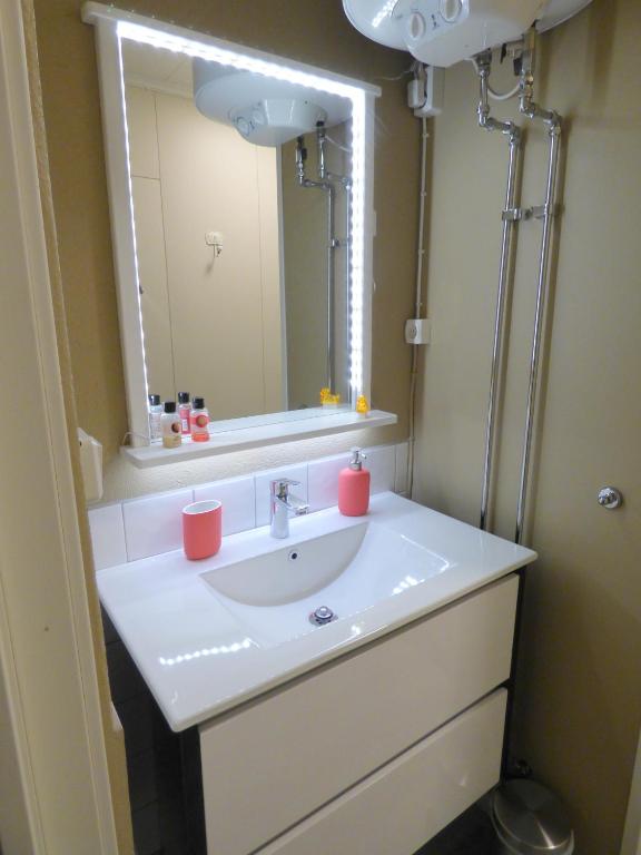 Koupelna v ubytování Nya Skogsgården Hostel